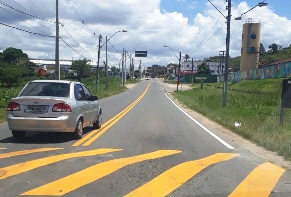 Camacã: Serviço de Sinalização Horizontal segue pelas ruas da Cidad